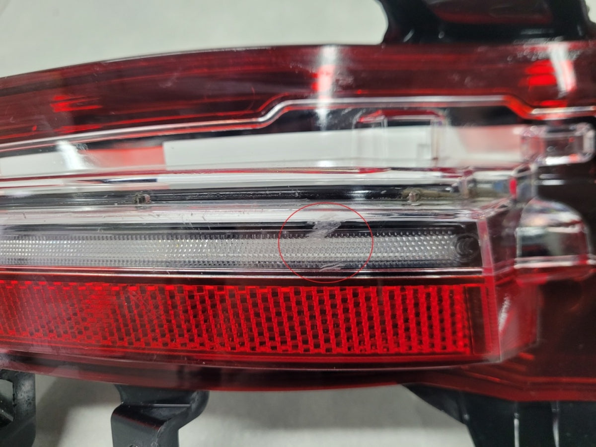 Stop svjetlo w zderzak Genesis GV60 LED LH 21-