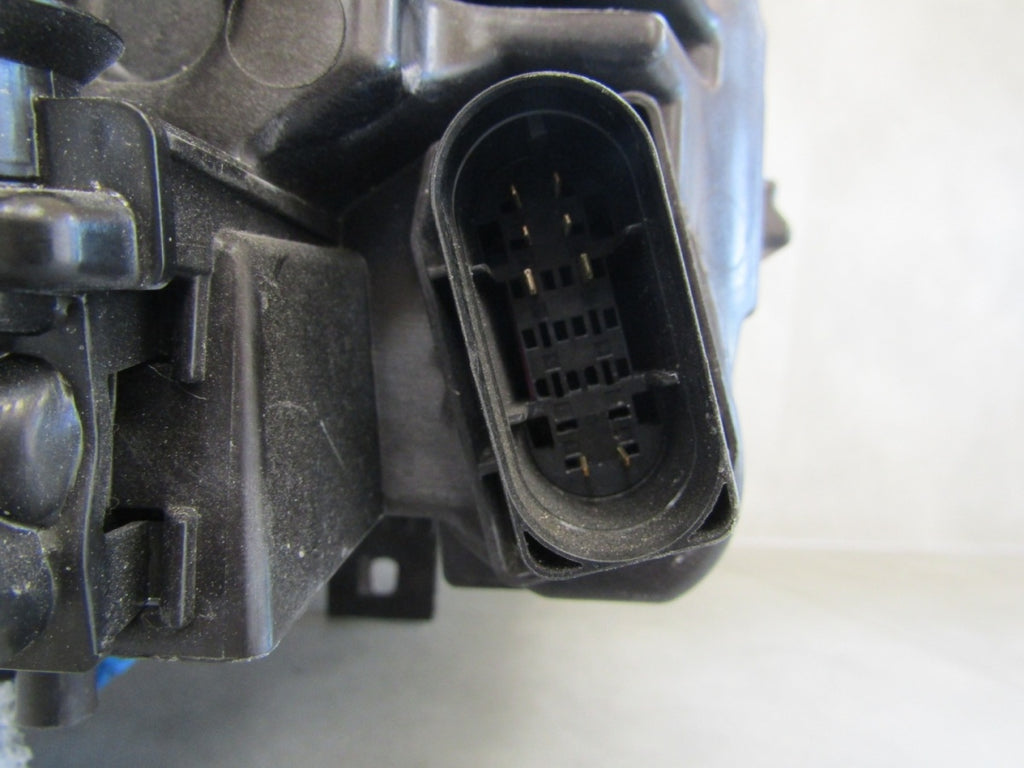 Prednji far Mercedes B klasa 247 Lift MULTIBEAM 23- LH lijevi A2479061304