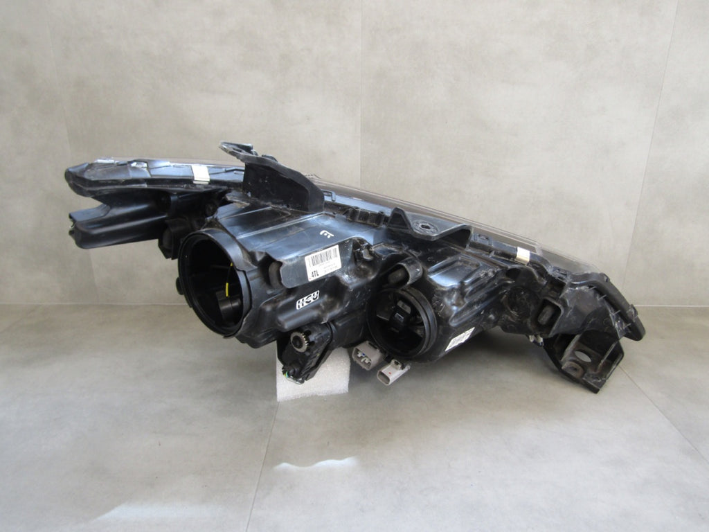 Prednji far Mitsubishi Outlander 3 III halogen sa sočivom 18-22 LH 8301C8 53