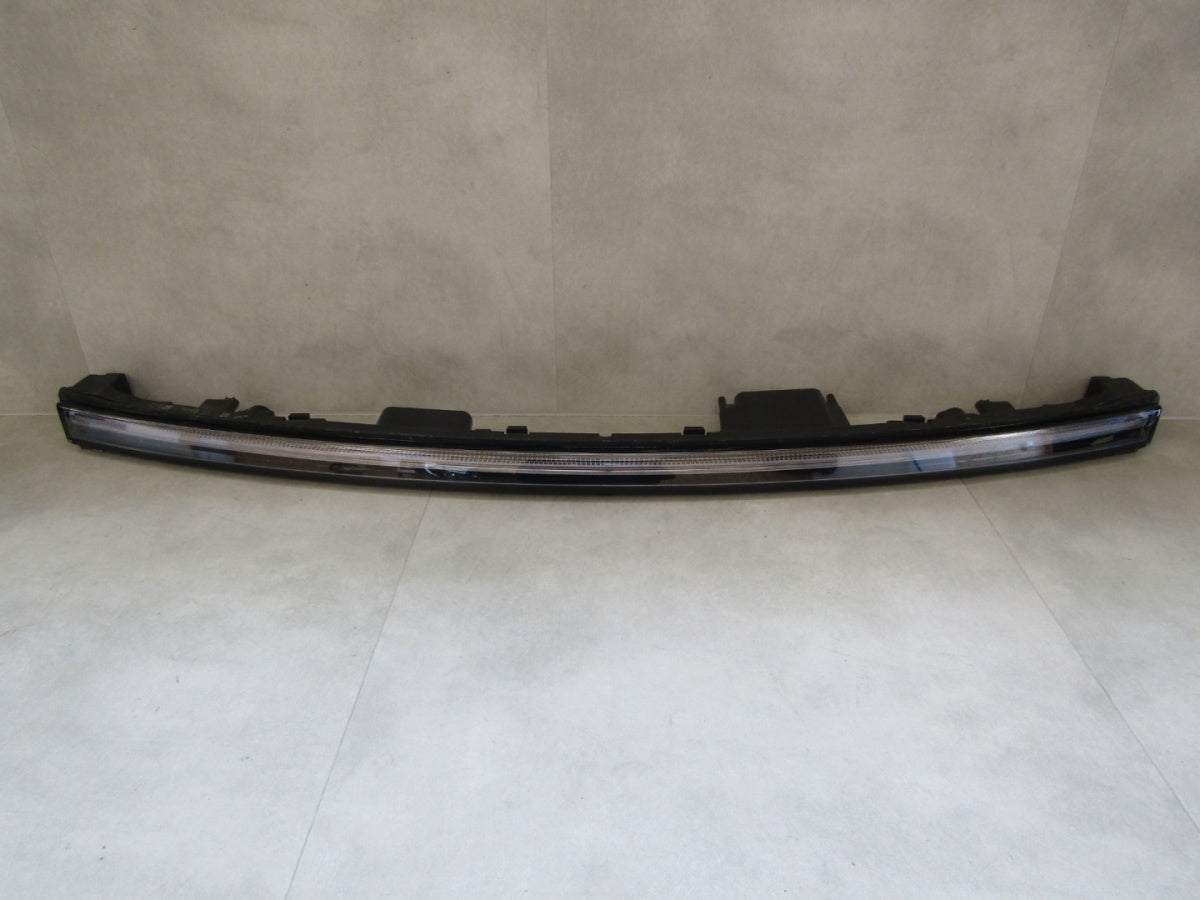 Prednji far blenda Mercedes EQA EQB W243 243 LED DRL 21- A2439063200