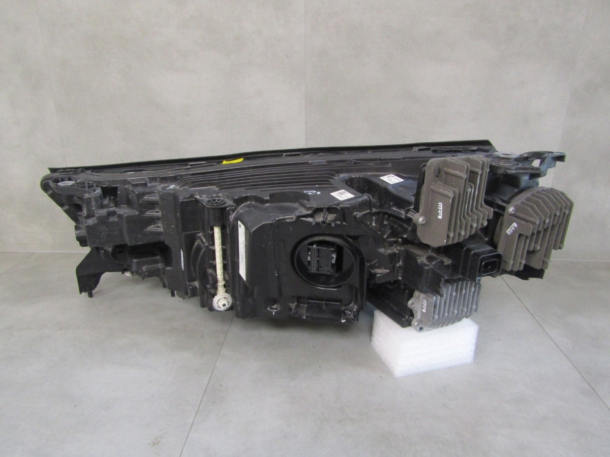 Prednji far BMW IX I20 LASER 21- RH desni 5A3CEA2