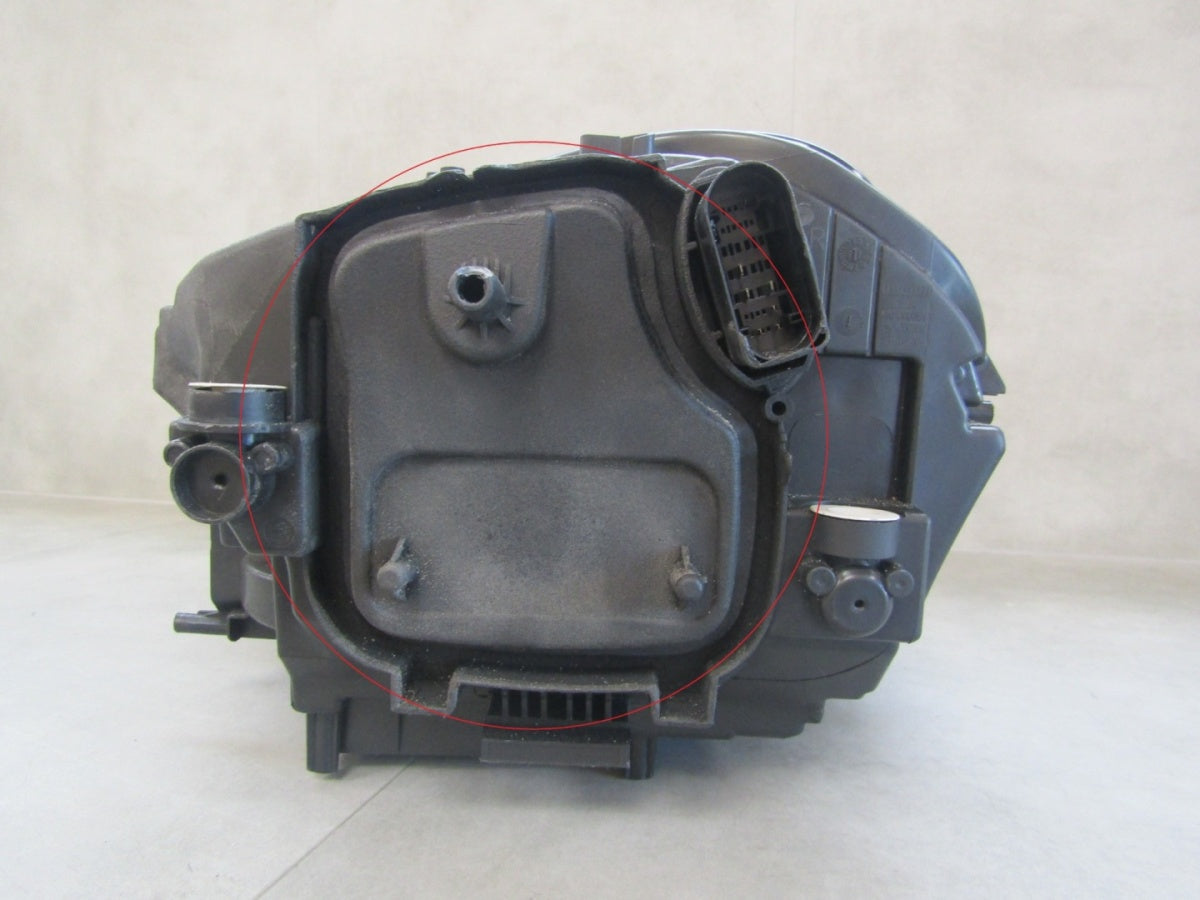 Prednji far Porsche MACAN 95B LIFT FULL LED MATRIX 18-24 RH 95B941016F
