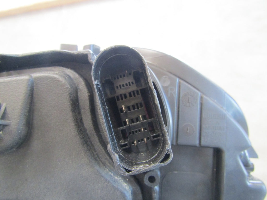 Prednji far Porsche MACAN 95B LIFT FULL LED MATRIX 18-24 RH 95B941016F