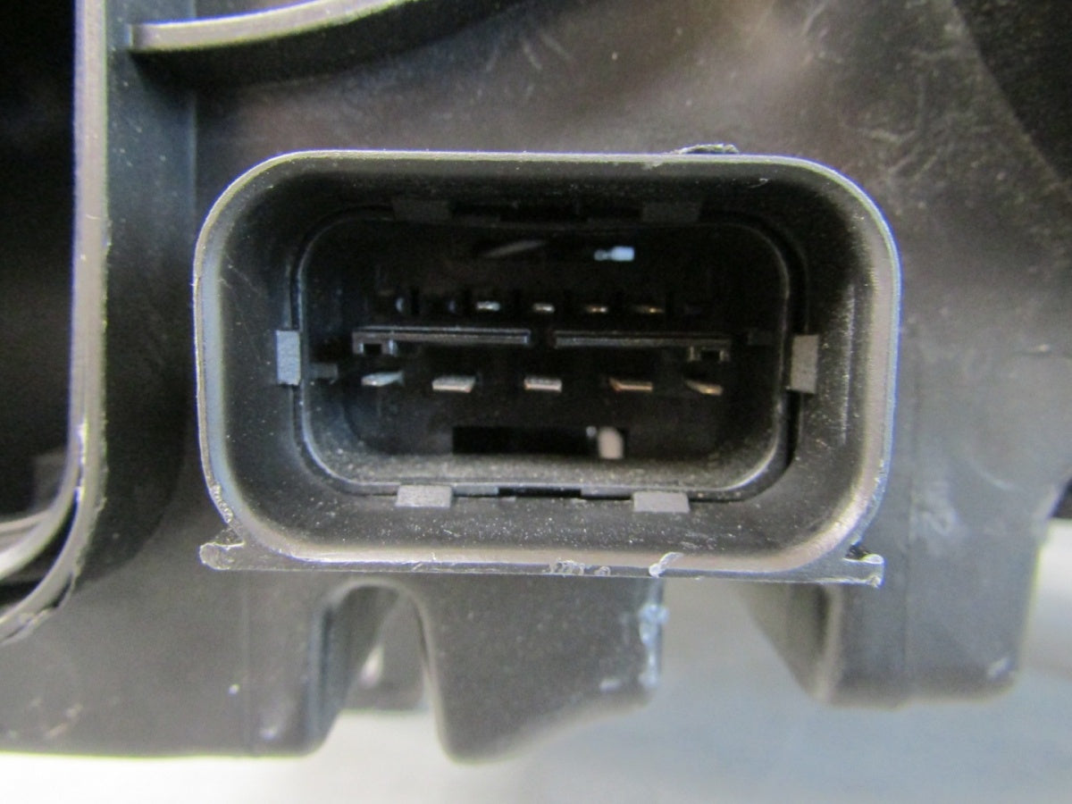 Prednji far BMW X3 F25 LIFT LCI xenon zakretni 14-17 RH desni 7410836