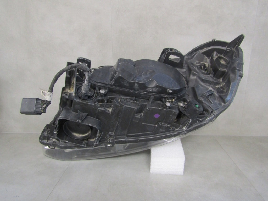 Prednji far Volvo XC60 1 I LIFT halogen 13-17 RH desni