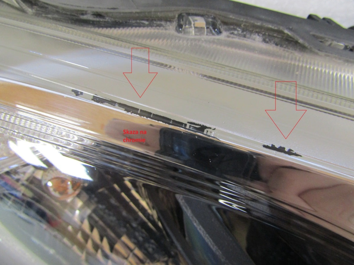 Prednji far Volvo XC60 1 I LIFT halogen 13-17 RH desni