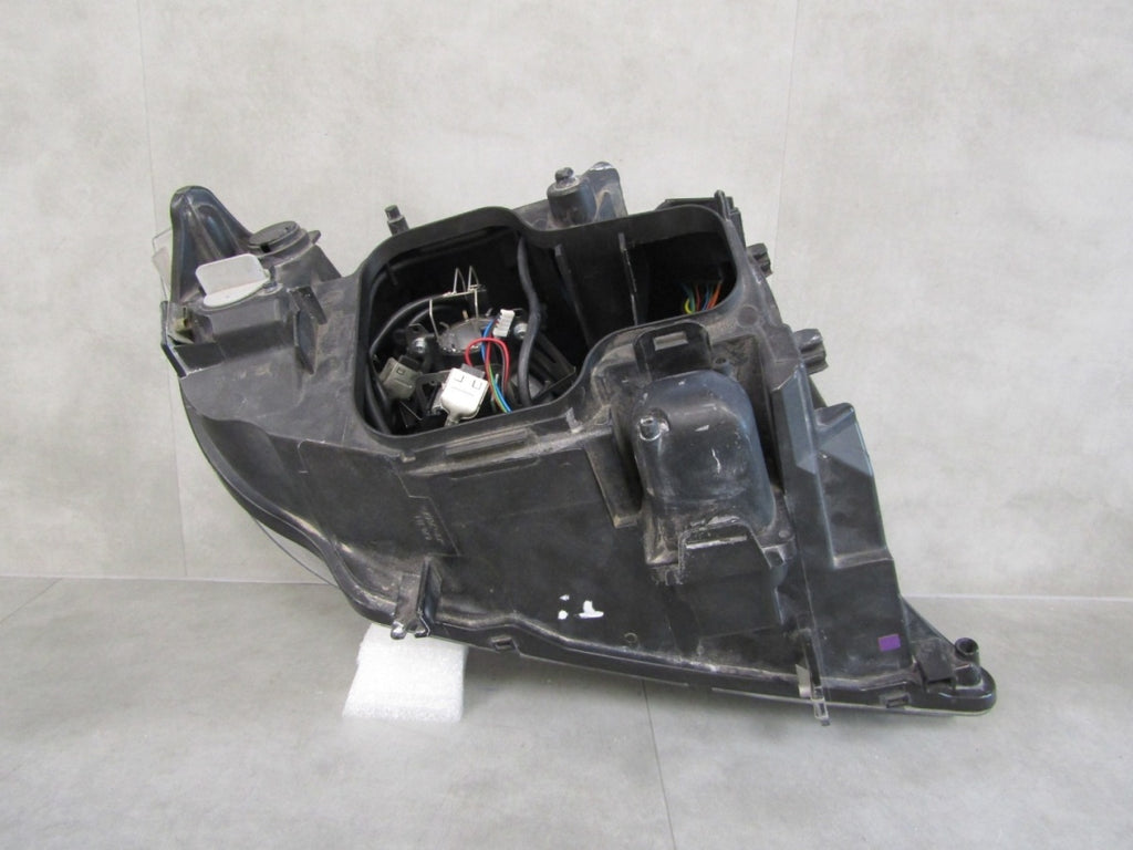 Prednji far BMW 3 E90 E91 xenon nezakretni 04-08 LH