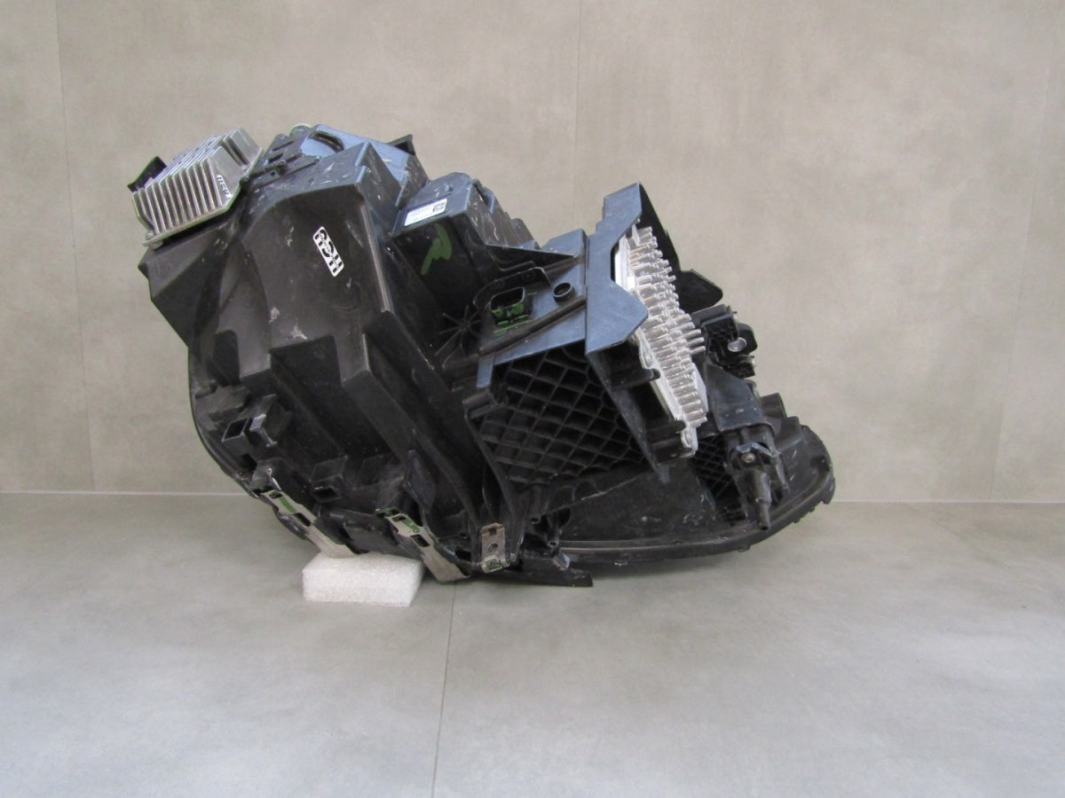 Prednji far BMW 2 G42 FULL LED 22- LH kompletan 8083635