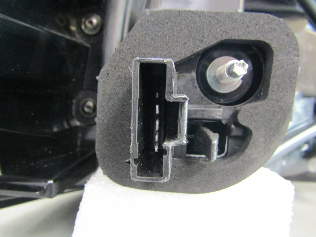 Stop svjetlo Citroen C3 IV halogen 24- RH desni 9848892180