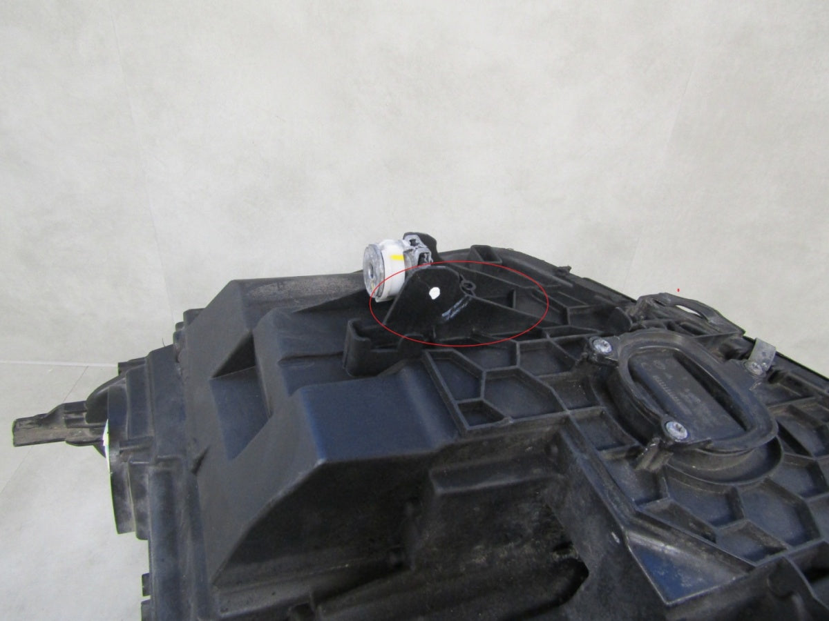 Prednji far BMW 8 G14 G15 G16 FULL LED RH