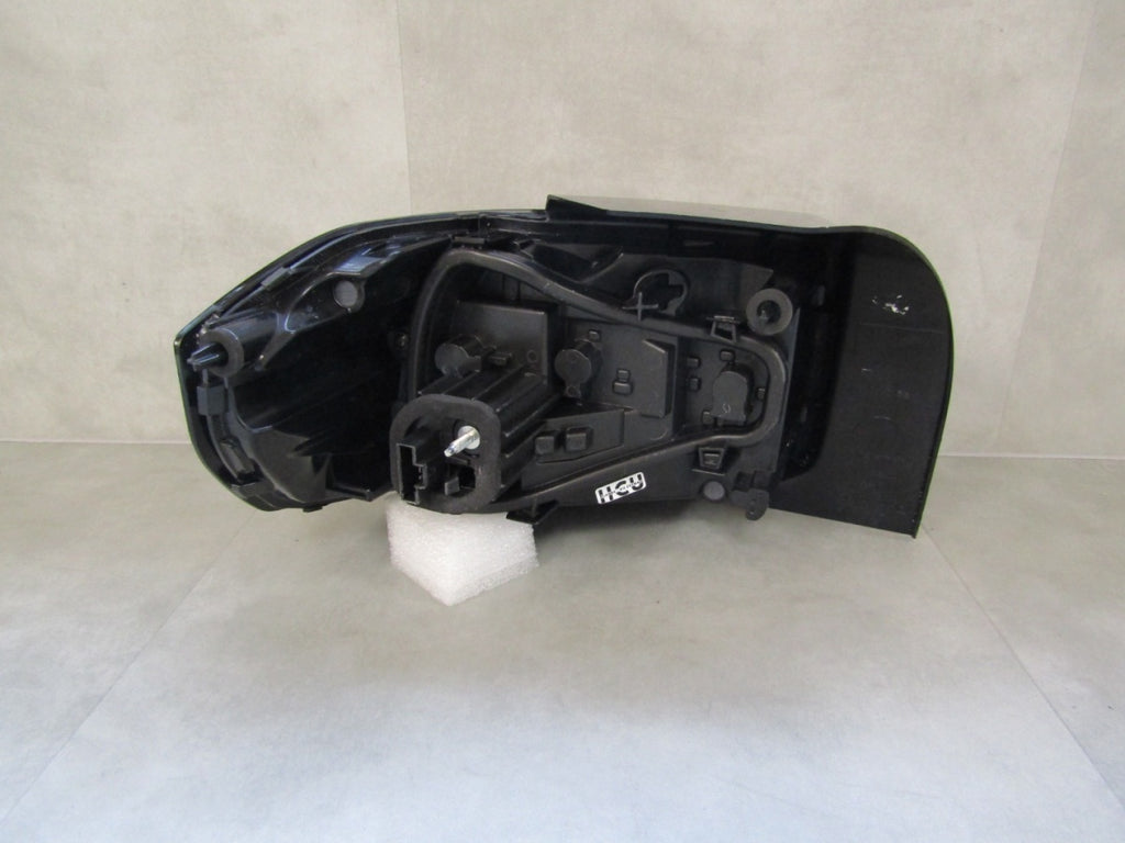 komplet lamp tylnych lijevi desni Citroen C3 IV halogen 24- 9848892180 9845602580