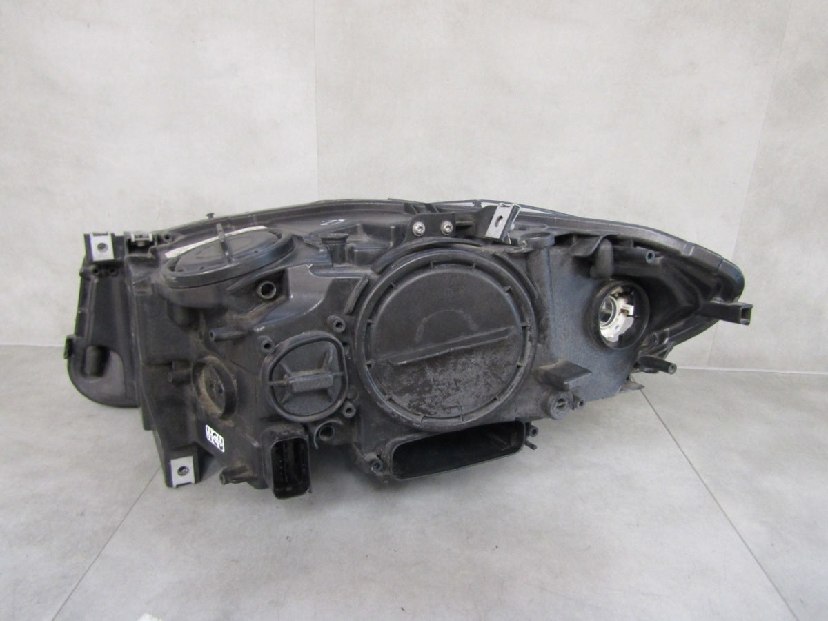 Prednji far BMW 5 F10 F11 halogen sa sočivom 10-13 RH desni 7203240