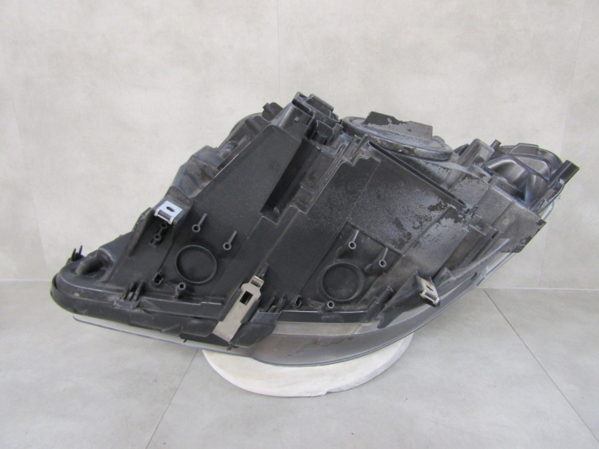 Prednji far BMW 5 F10 F11 halogen sa sočivom 10-13 RH desni 7203240
