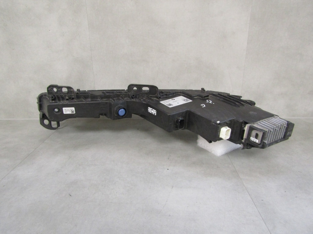 Prednji far BMW 7 G70 LED DRL SVAROWSKI RH desni 22- 9879936
