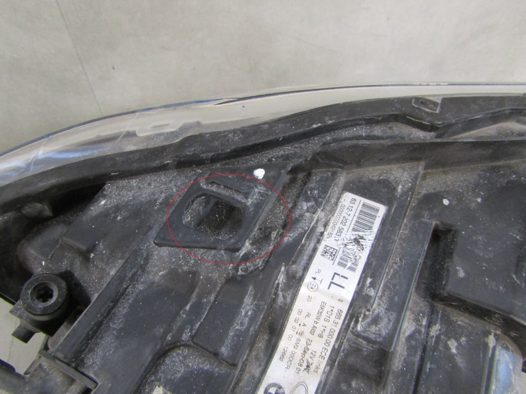Prednji far BMW E90 LIFT xenon nezakretni LH 08-12 7202583