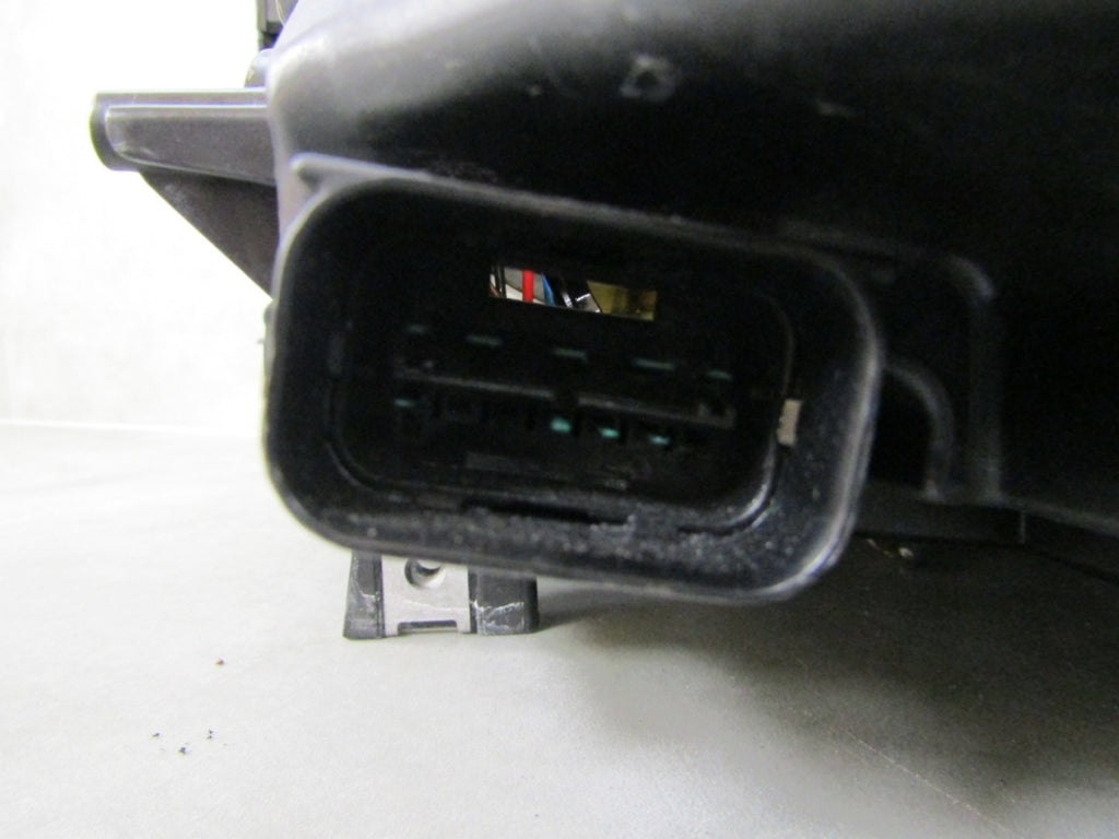 Prednji far BMW 7 F01 F02 xenon zakretni 08-12 RH 6311 7228428