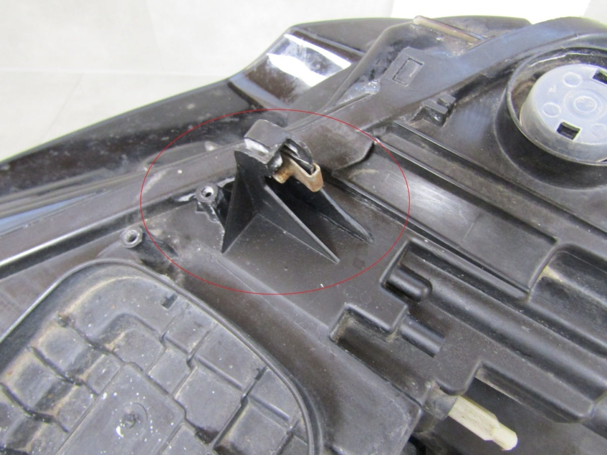 Prednji far Opel Crossland X halogen 17-20 LH lijevi 13467967