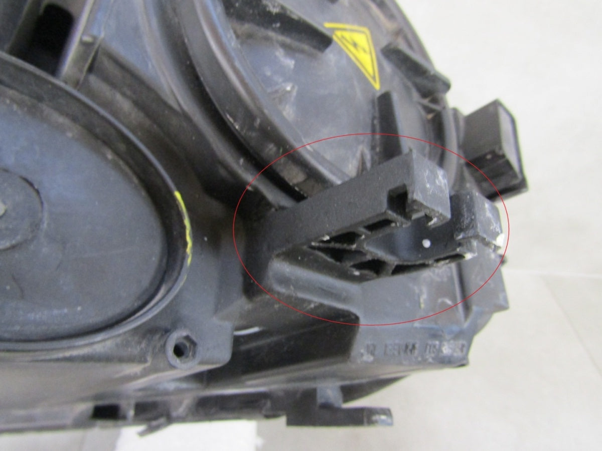 Prednji far Audi A4 B8 xenon nezakretni 07-11 RH desni 8K0941004C