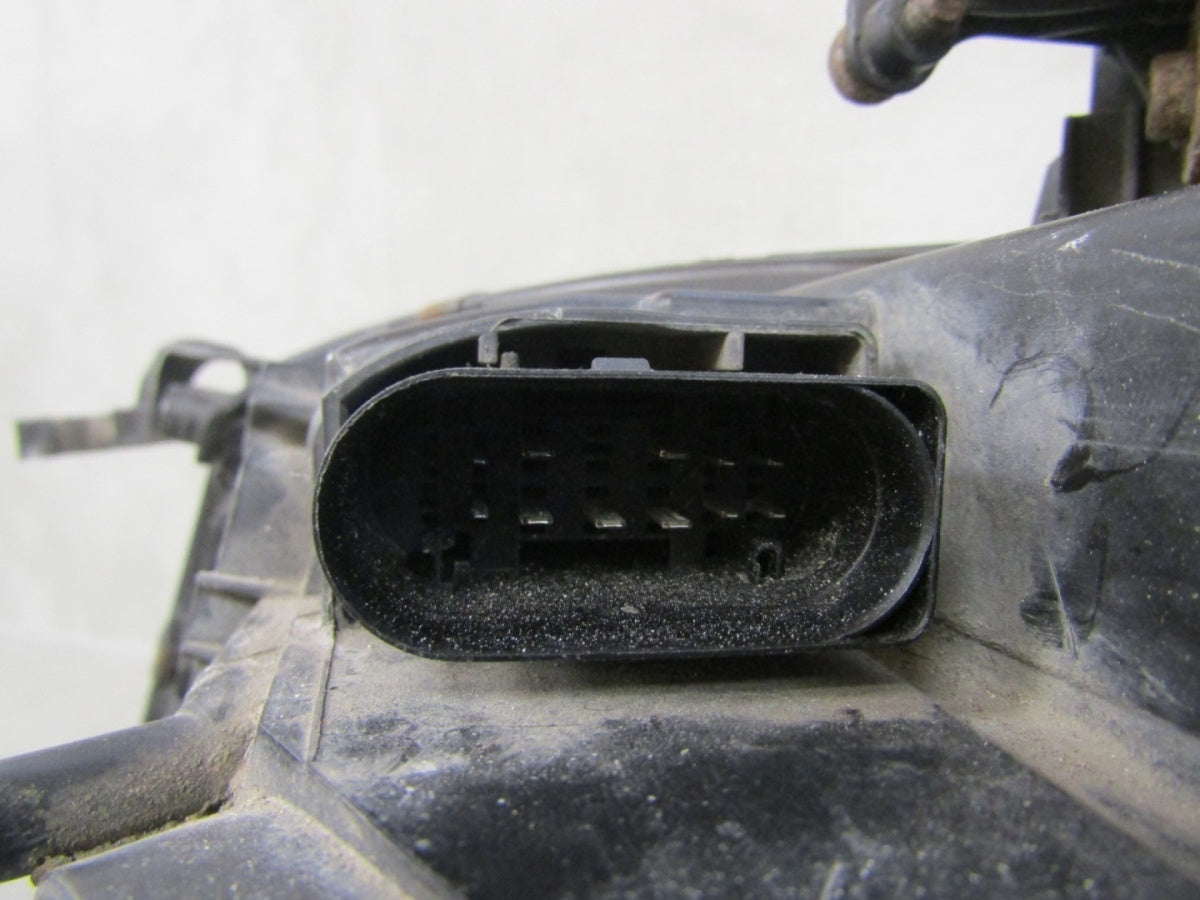 Prednji far Audi A4 B8 xenon nezakretni 07-11 RH desni 8K0941004C