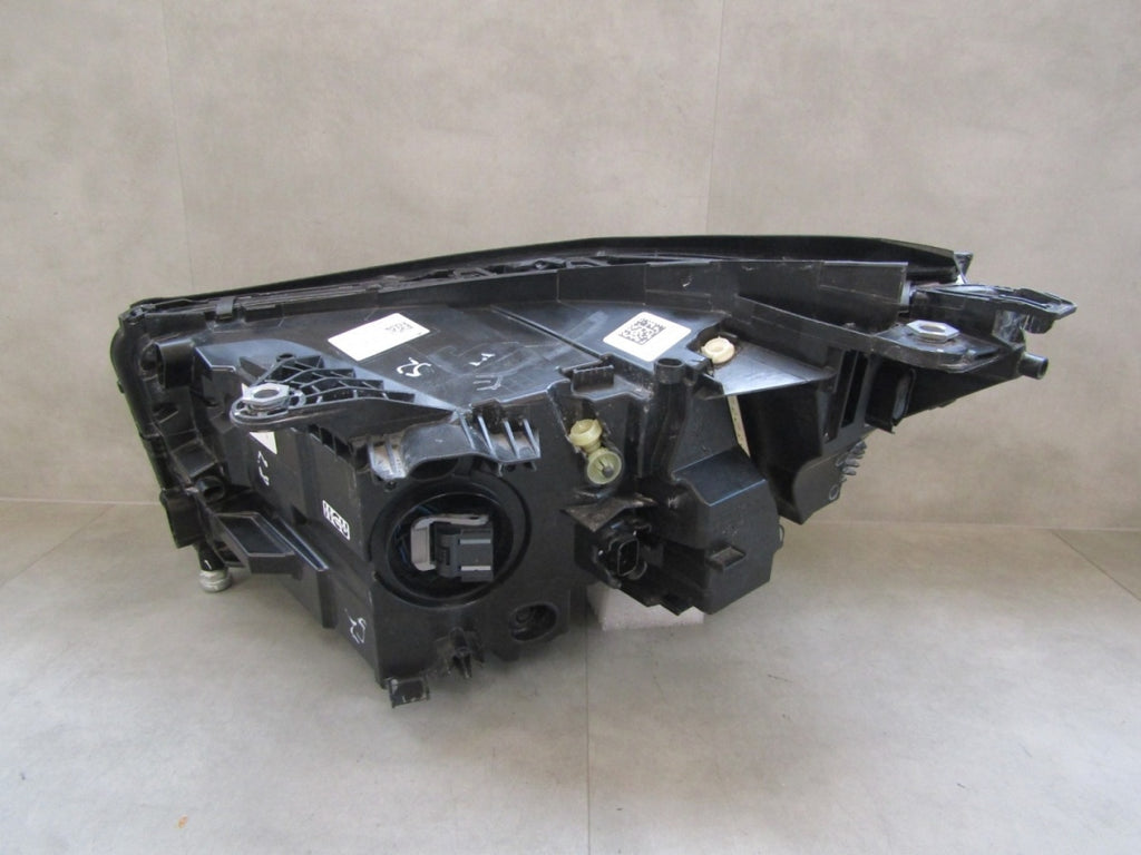 Prednji far BMW 5 G60 G61 Shadowline Full LED 23- RH 5A798D8