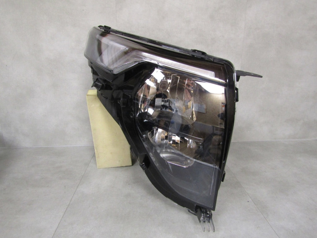 Prednji far Ford Transit Courier MK3 halogen 23- RH desni R2X6 13E014 AE