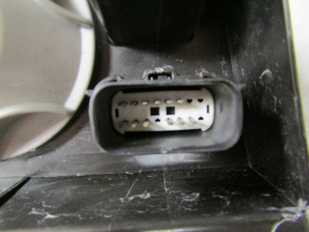 Prednji far Ford Transit Courier MK3 halogen 23- RH desni R2X6 13E014 AE