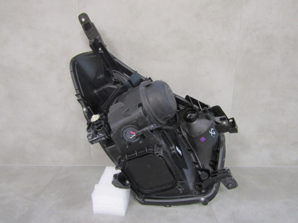 Prednji far Aston Martin Cygnet 11-13 halogen sa sočivom LH lijevi KOITO 74-1