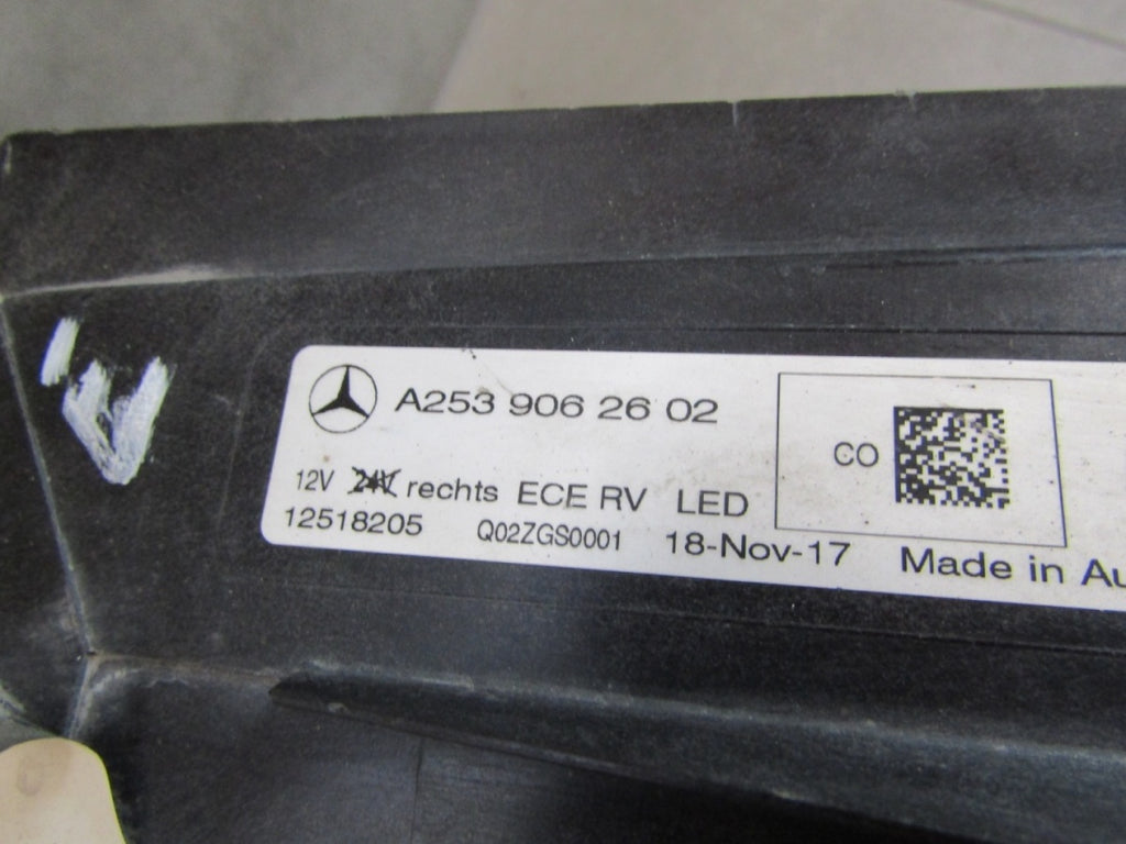 Prednji far Mercedes GLC W253 HYBRID ILS 15-19 RH desni A2539062602