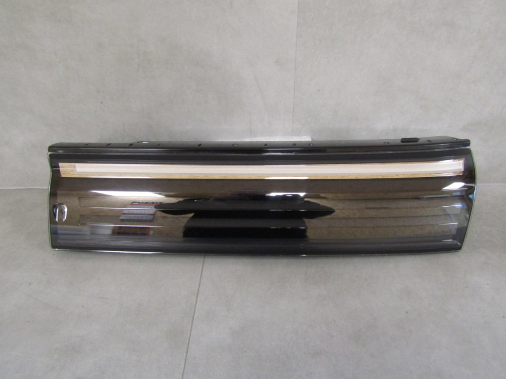 Maska (grill) ATRAPA lajsna DEKOR VW TIGUAN III LH 24- 571853655A