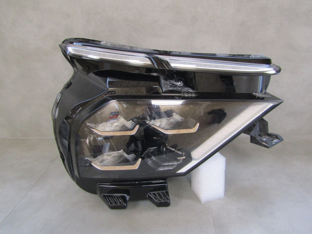 Prednji far Citroen C4 LED 20- RH 9830649280