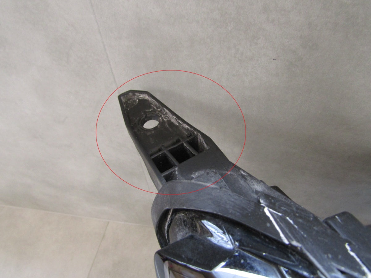 Prednji far Ford Transit Courier MK3 halogen 23- RH R2X6 13E014 AE