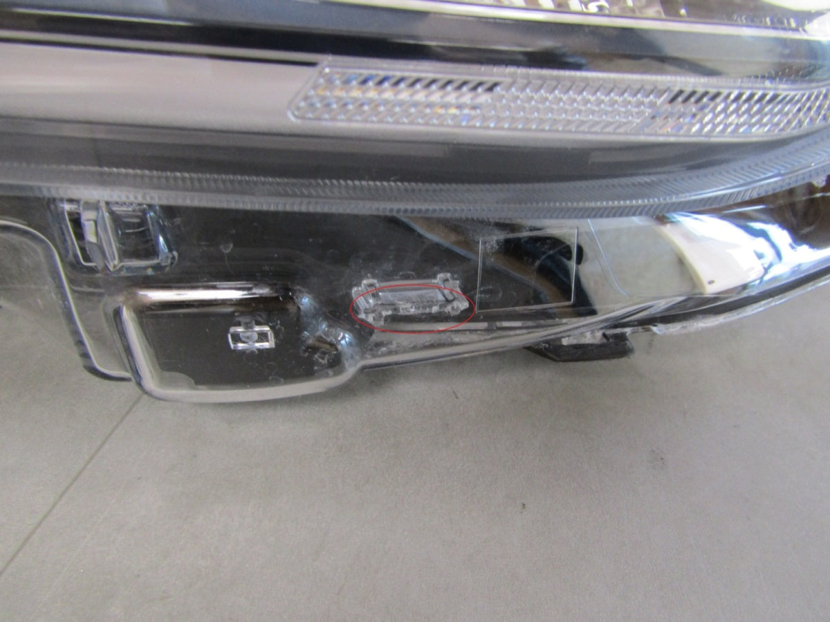 Prednji far Ford Kuga MK3 LED RH 19-24 LV4B-13E014-CD