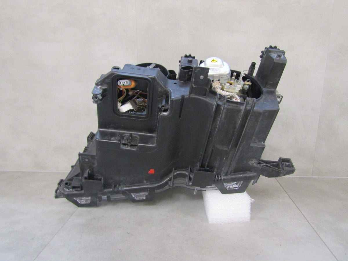 Prednji far BMW 3 E46 XENON SEDAN KOMBI LIFT 02-05 RH desni 6925644