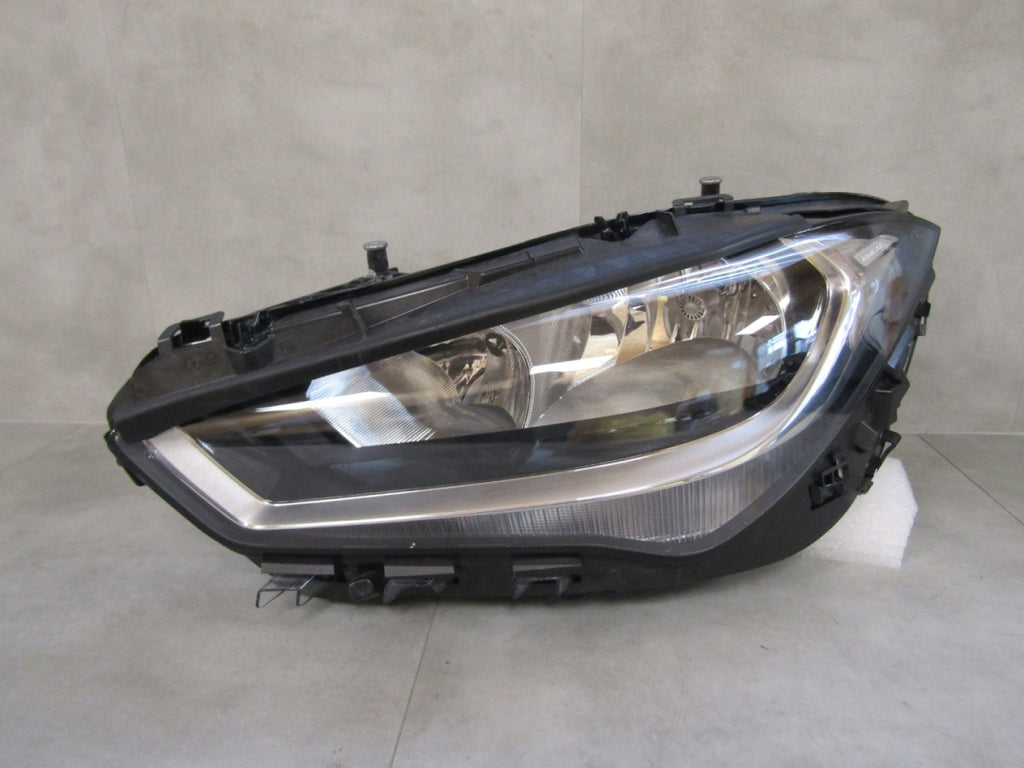 Prednji far Mercedes CLA W118 halogen LH lijevi 19-23