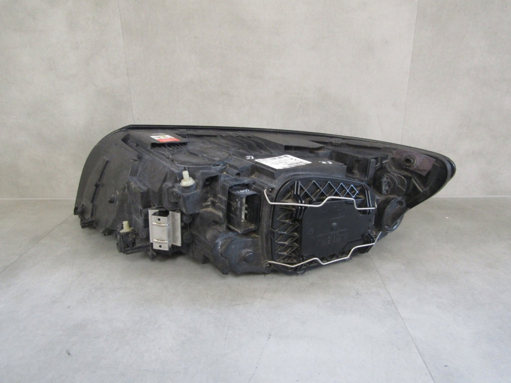 Prednji far Volvo S40 V50 II LIFT xenon zakretni 07-12 RH desni 30763030