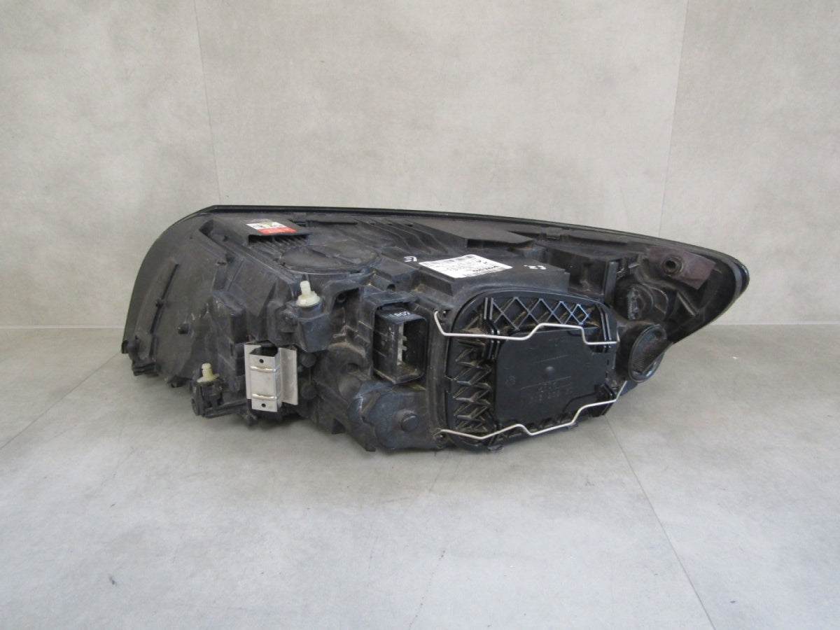 Prednji far Volvo S40 V50 II LIFT xenon zakretni 07-12 RH desni 30763030