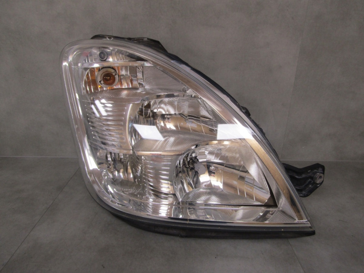 Prednji far Iveco Daily halogen 04-06 RH desni