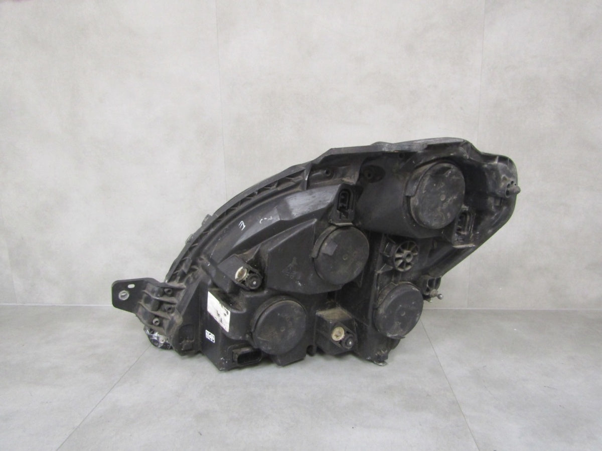 Prednji far Iveco Daily halogen 04-06 RH desni