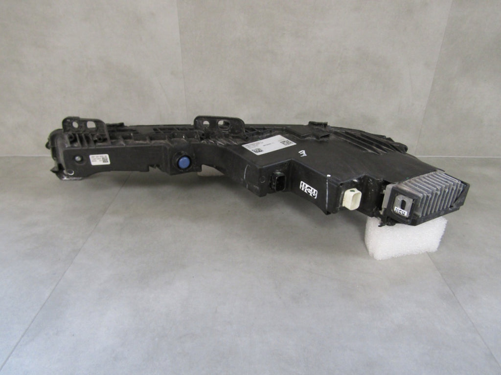 Prednji far BMW 7 G70 LED DRL SVAROWSKI RH 22- 9879936