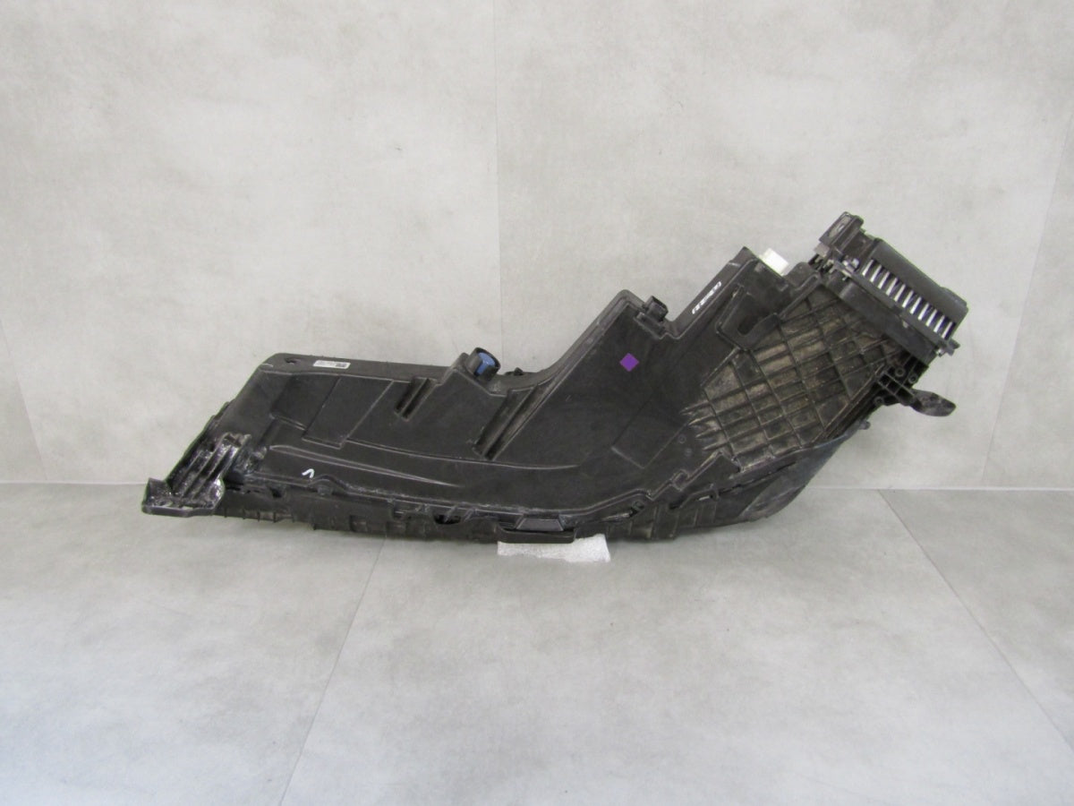 Prednji far BMW 7 G70 LED DRL SVAROWSKI RH 22- 9879936