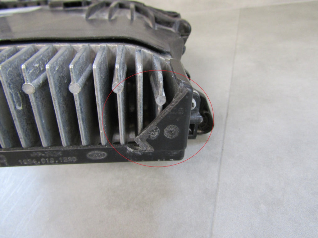 Prednji far BMW 7 G70 LED DRL SVAROWSKI RH 22- 9879936