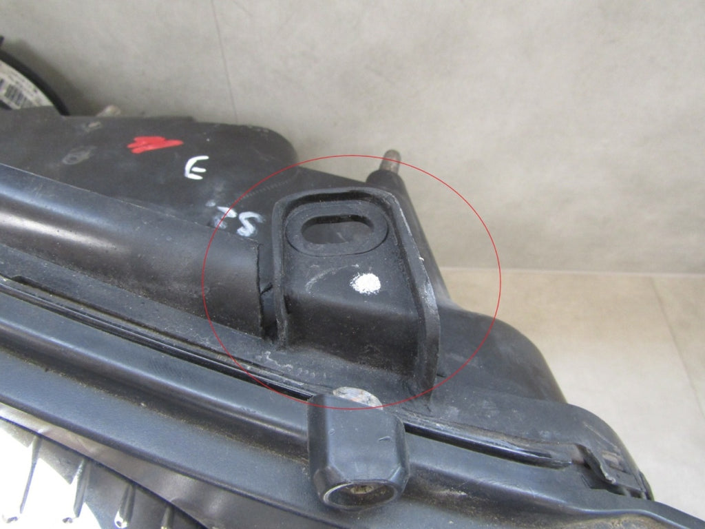 Prednji far Alfa Romeo 159 halogen sa sočivom 05-11 RH desni 60682088