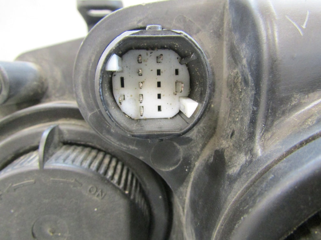 Prednji far Alfa Romeo 159 halogen sa sočivom 05-11 RH desni 60682088
