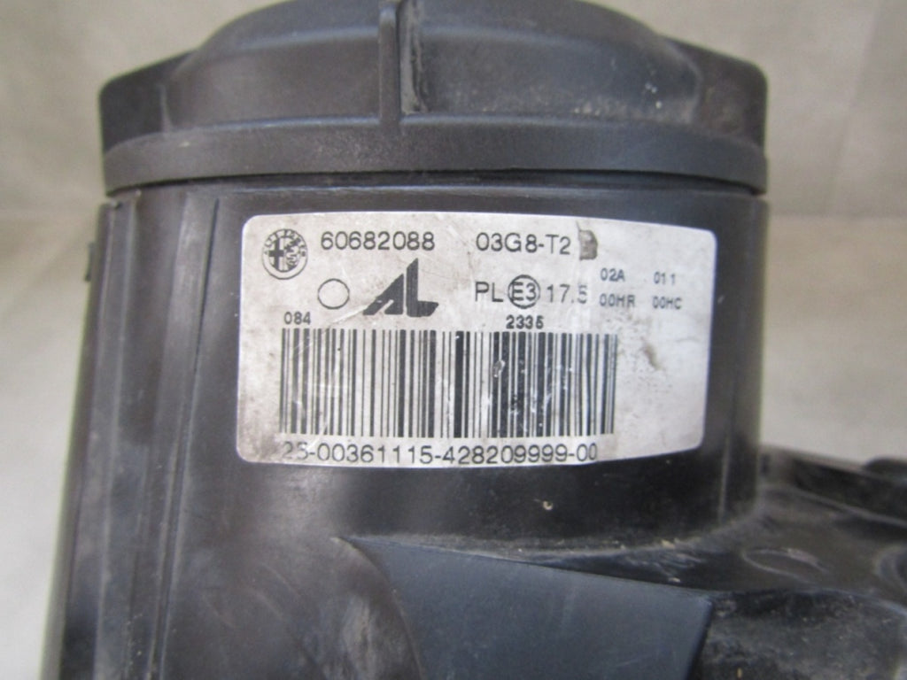 Prednji far Alfa Romeo 159 halogen sa sočivom 05-11 RH desni 60682088