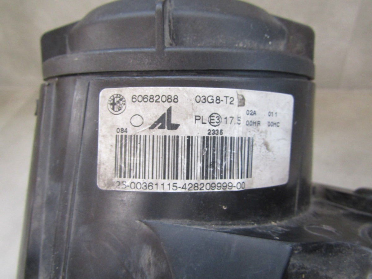 Prednji far Alfa Romeo 159 halogen sa sočivom 05-11 RH desni 60682088