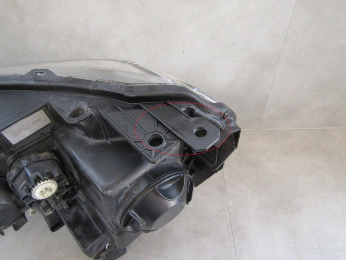 Prednji far Ford Ranger V 5 Lift xenon Nieskrętny+ LED 19- RH desni