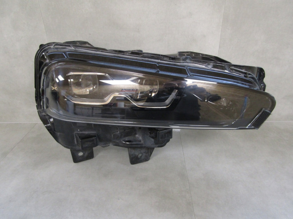 Prednji far halogen XPENG P7 LED 20- RH