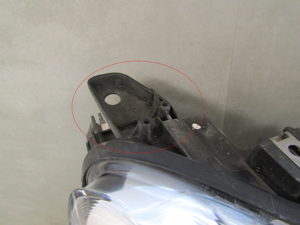 Prednji far Opel Combo E IV halogen + LED RH 18-23 9816825980