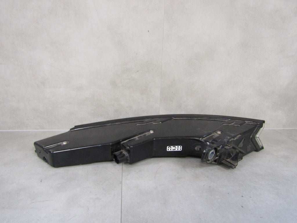 Stop svjetlo PORSCHE TAYCAN RH desni 19- LED 9JA945092G