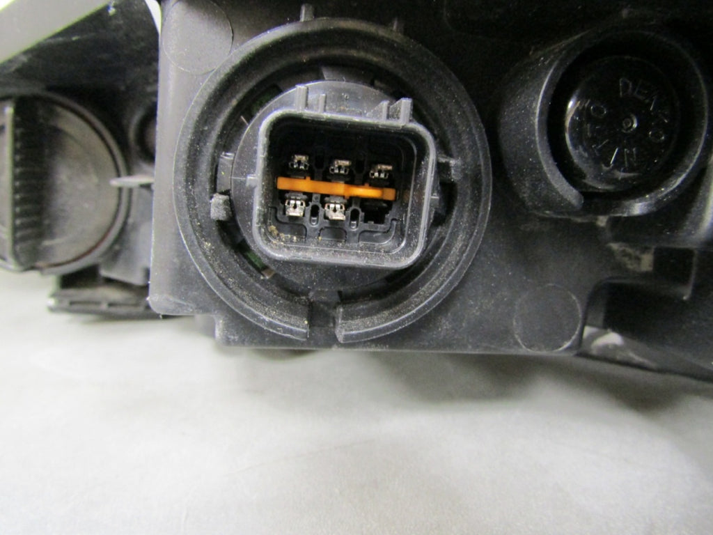 Prednji far Hyundai Kona 1 LED DRL RH 17-21